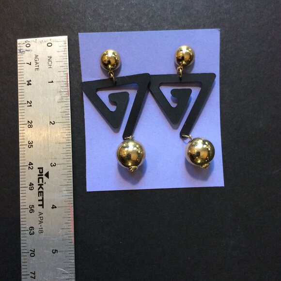80s Black Triangle Earrings Gold Ball Accent Classic Geometric Glam #VintageBold - Picture 2 of 3